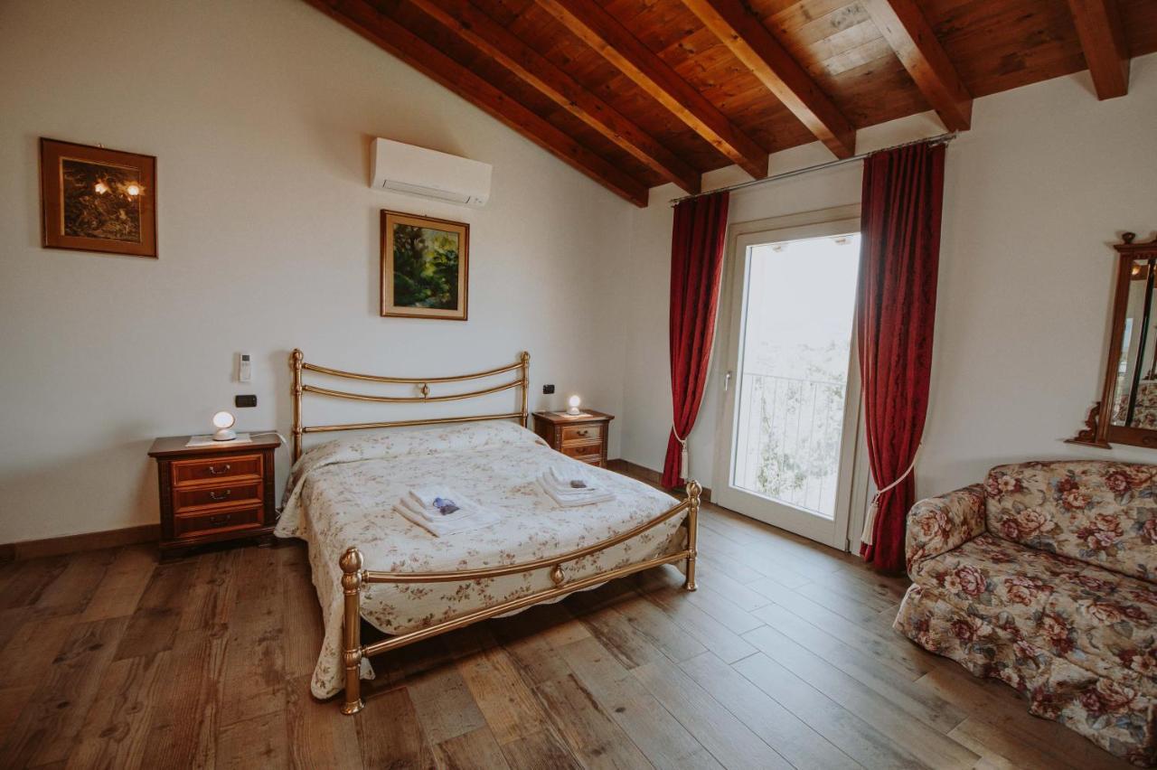 B&B Casa Santa Lucia 마네르바 델 가르다 외부 사진